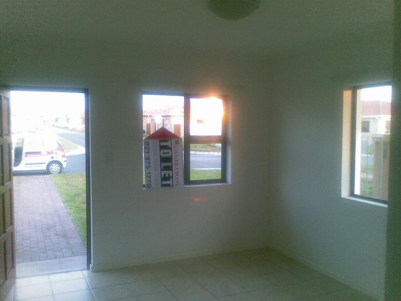 To Let 3 Bedroom Property for Rent in Hagley Western Cape